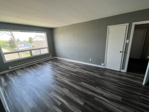 Building Photo - 34 Verdun St