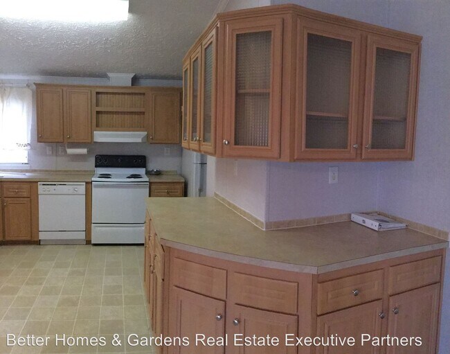 3 br, 2 bath House 7955 Hwy 221 House for Rent in Dearing, GA