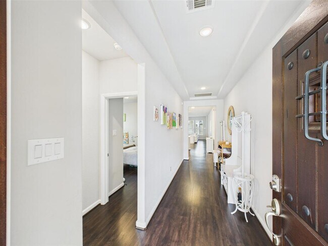 Foto del edificio - 3830 Fleetwood Falls Ln