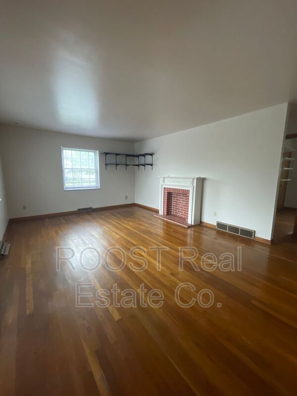 Foto del edificio - 1153 Elmore Ave