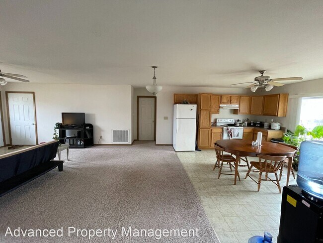 Foto del edificio - 3 br, 2 bath House - 413 Brookway Dr.