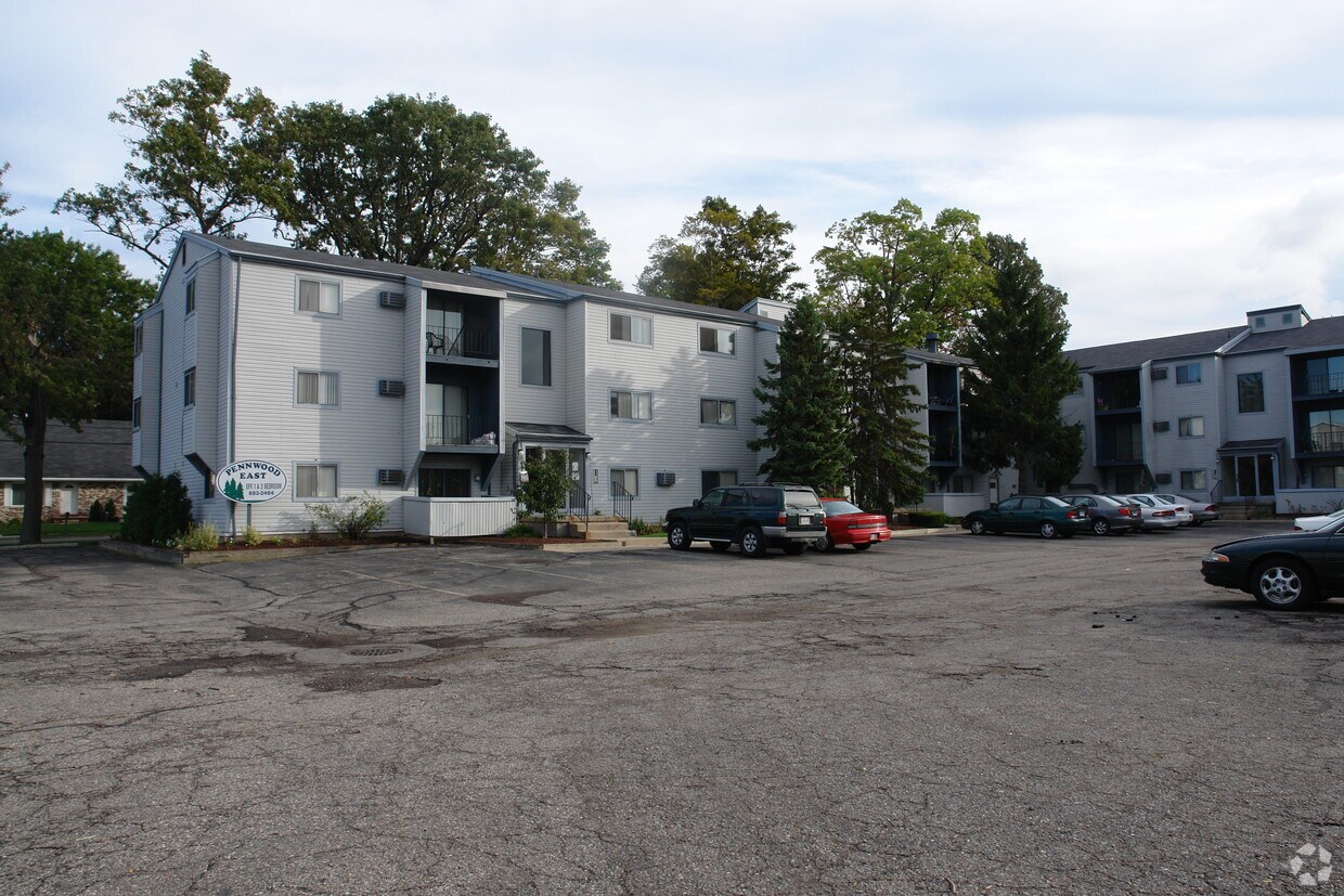 Penwood East Apartments Lansing Mi Apartments Com
