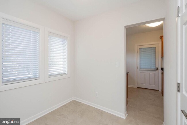 Building Photo - 127 Mill Rd