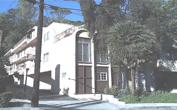 Foto del edificio - 3915 Vineland Ave