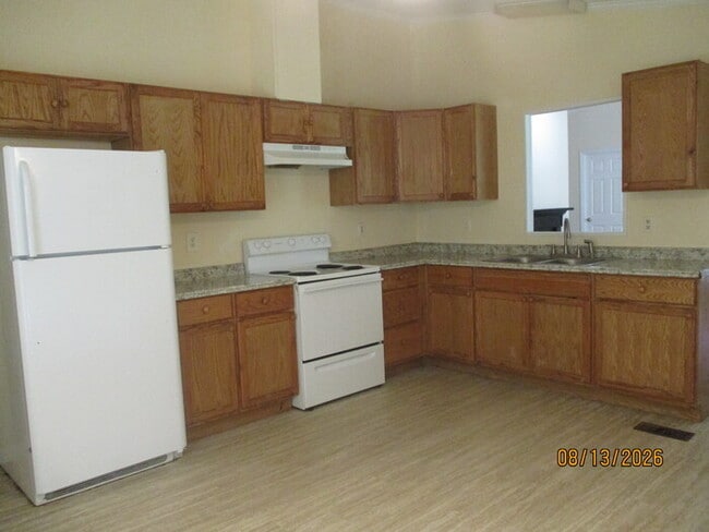 Building Photo - 5300 Almeda Pl NW