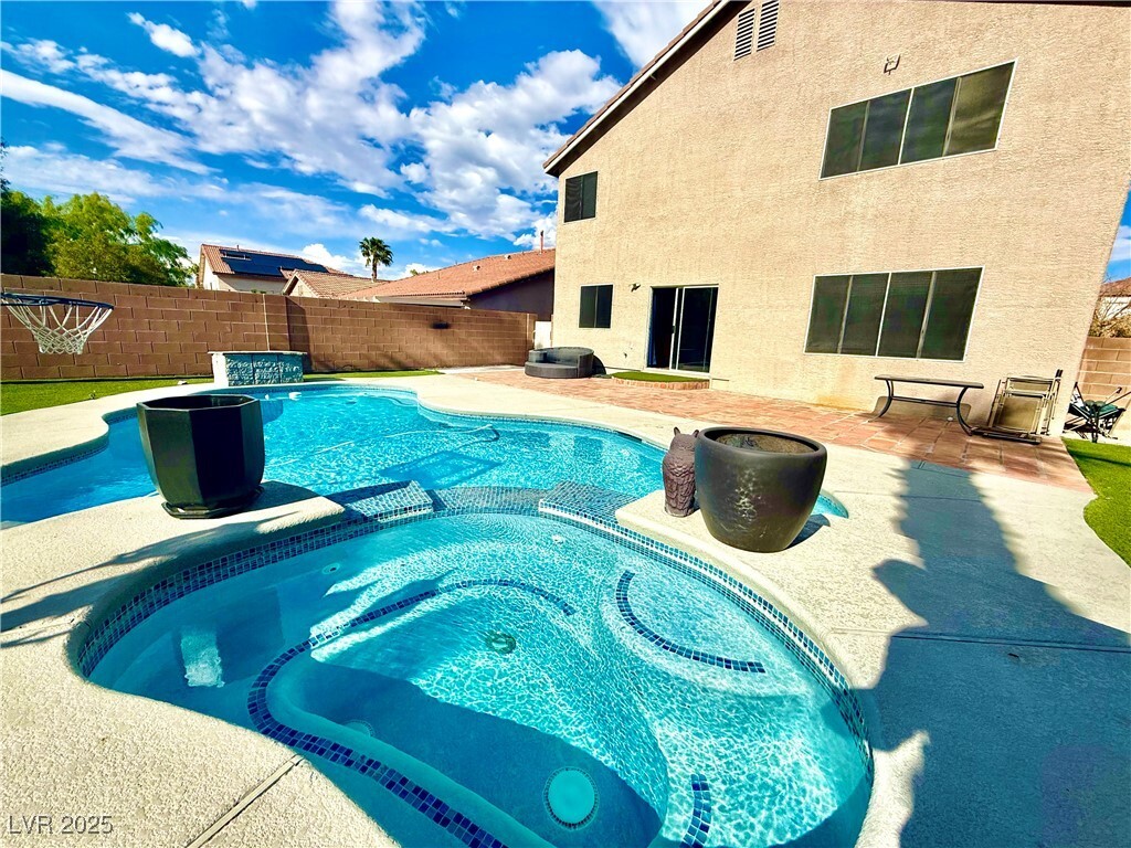 Foto principal - 3245 Ridgecliff St
