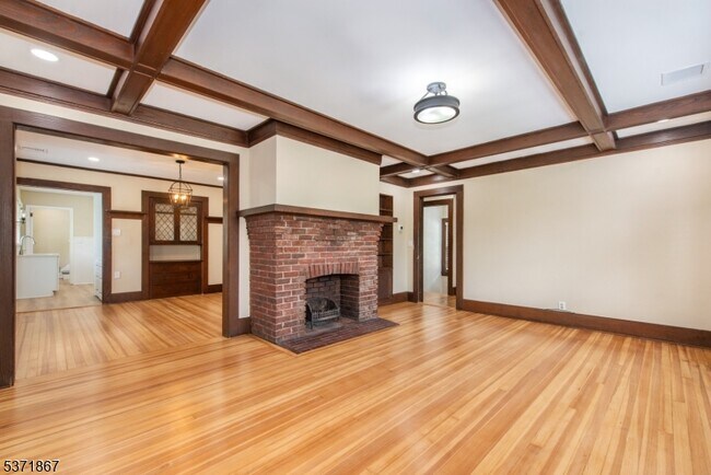 Foto del edificio - 50 Walnut Crescent