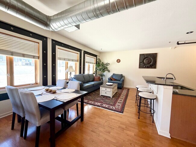 Foto del edificio - 2142 Curtis Street