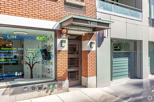 Entrance - 1400 York Ave
