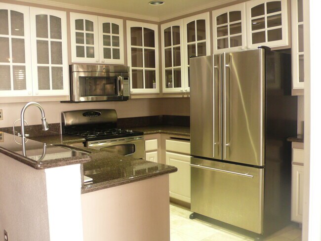 Foto del edificio - Gorgeous 3 Bed, 2.5 Bath Townhome In Rancho Del Rey - Chula Vista!
