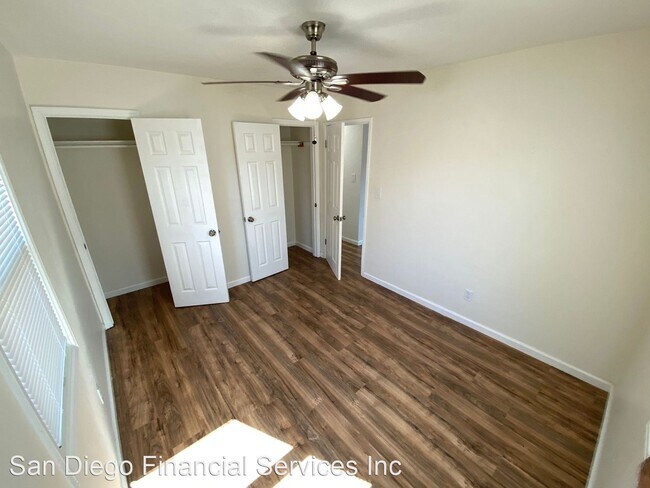 Building Photo - 1 br, 1 bath House - 2033 E. 8th St.