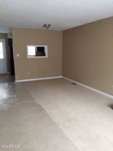 Building Photo - 2 br, 1.5 bath Condo - 5105 Vann St Apt D