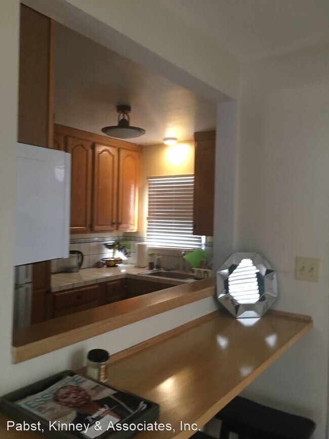 Foto del edificio - 2200-2202 Grand Ave