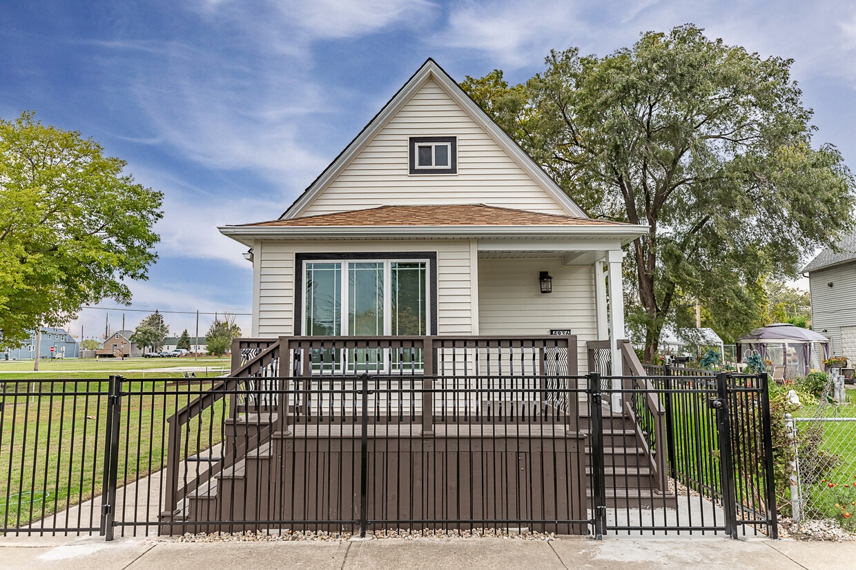 4936 Melville Ave, East Chicago, IN 46312 House Rental in East