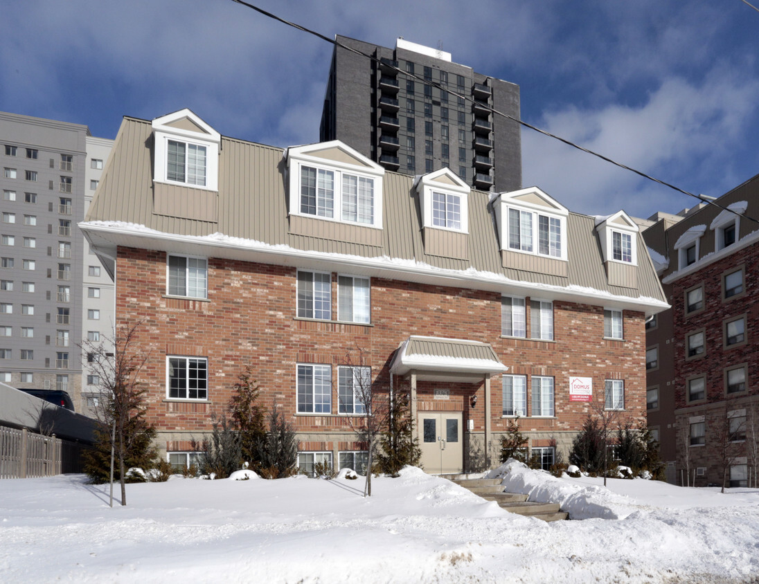 Building Photo - 336 Spruce St