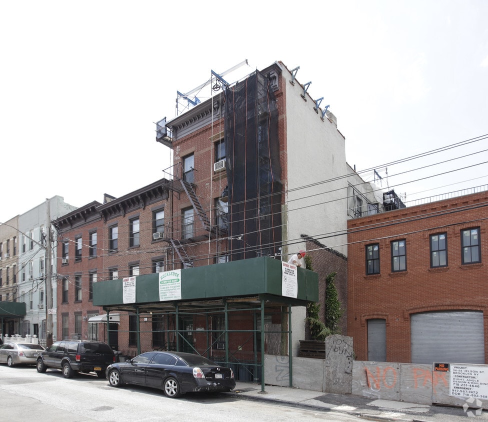 Primary Photo - 60 Nelson St