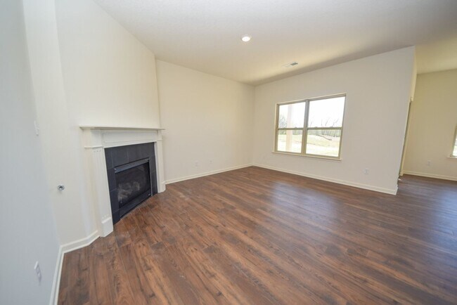 Foto del edificio - DR Horton built home in 2021; 4 bed, 2 bath home in Atoka.
