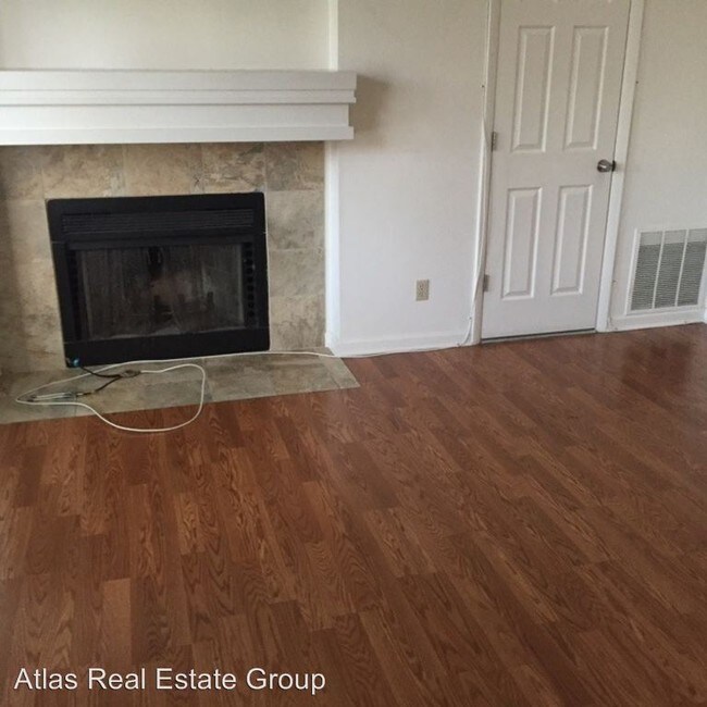 Building Photo - 851 S Uravan Ct