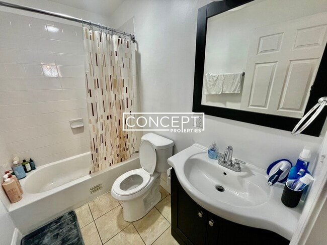 Foto del edificio - 243 Northampton St