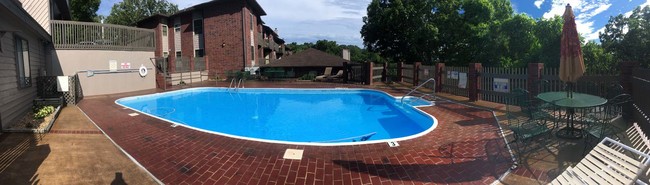 Piscina - Shepherd of the Hills Estates Apartments