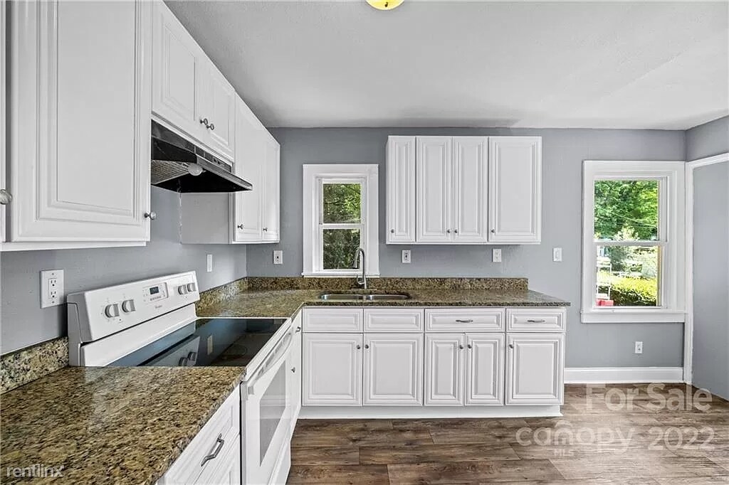 3 br, 1 bath House 2630 Druid Hills Way House for Rent in Charlotte