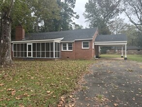 Building Photo - 129 Cox Cir