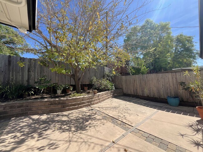 Foto del edificio - Clean and bright Single level Home - Great central location in SLO neighborhood