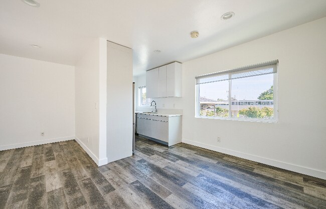 Foto del edificio - 1333 W 36th Pl