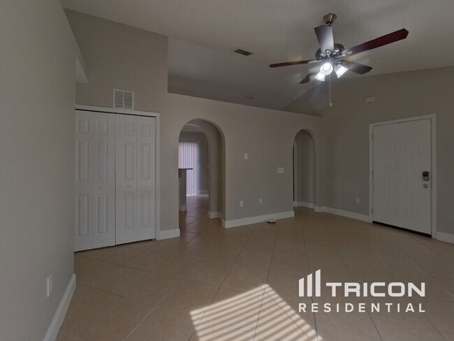 Foto del edificio - 1729 Burnham Ct