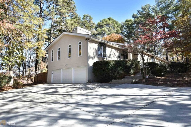 Building Photo - 11095 Parsons Rd