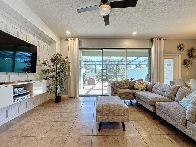 Building Photo - 4626 Terrasonesta Dr