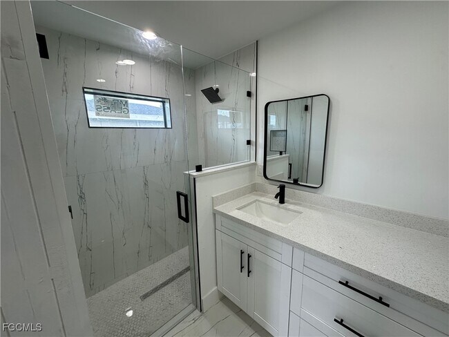 Foto del edificio - 1829 NW 24th Ave