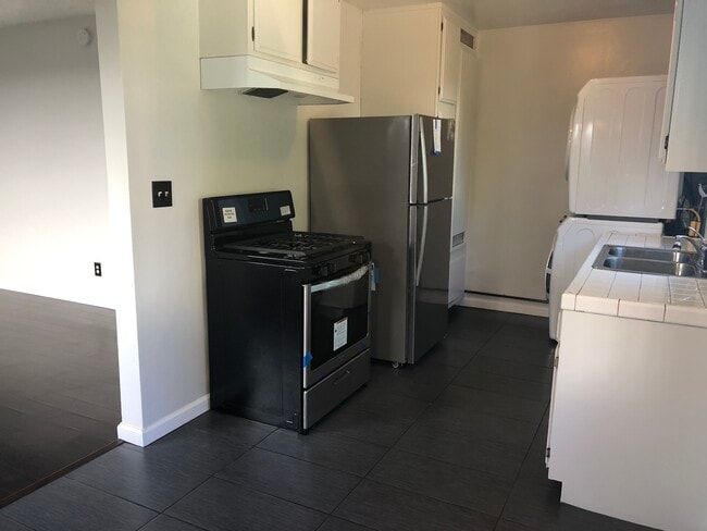 Foto del edificio - 2214 Griffin Avenue