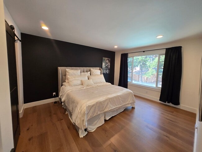Foto del edificio - Phenomenal 4BD/3BA Single-Family Home in Quiet and Peaceful Pleasanton!