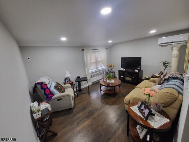 Foto del edificio - 17 Union Ave