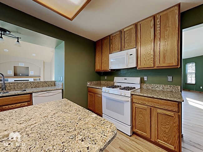 Building Photo - 5839 Instone Cir