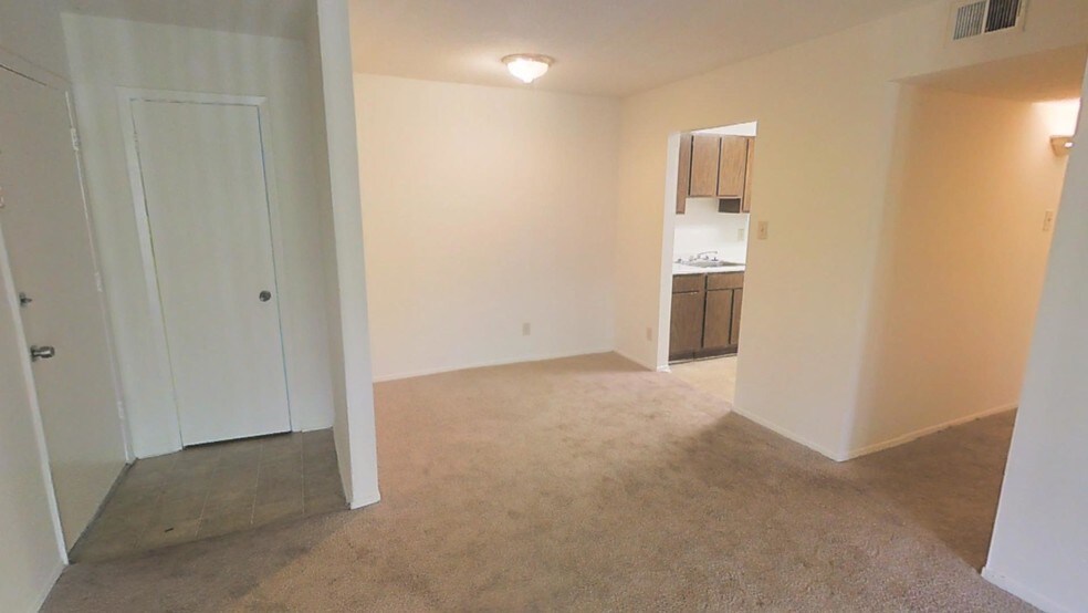 Plantation Apartments