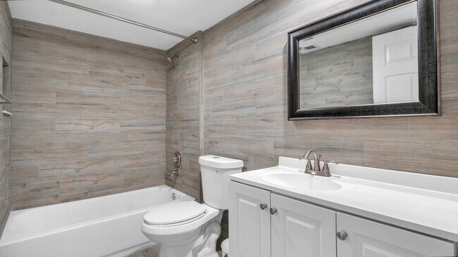 Building Photo - 6085 Balboa Cir