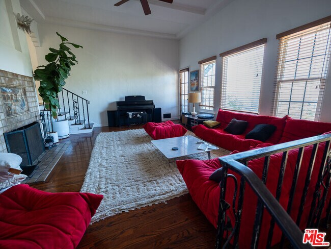 Foto del edificio - 2666 Rutherford Dr