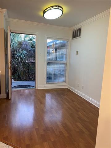 Building Photo - 2521 Metairie Lawn Dr