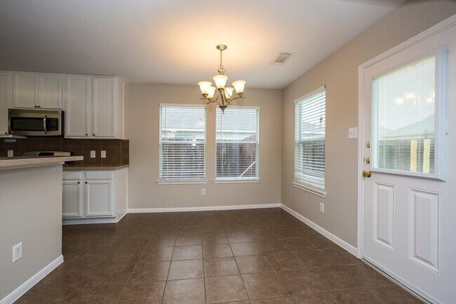 Building Photo - 2622 Elder Park Ct