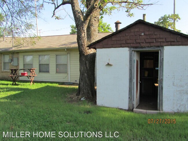 Foto del edificio - 3 br, 1 bath House - 10000 SE 59TH ST