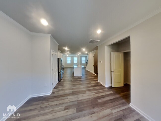 Foto del edificio - 3046 Castle Loch Ln