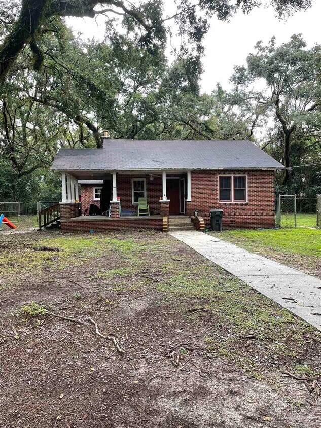6040 Hilburn Rd, Pensacola, FL 32504 House Rental in Pensacola, FL