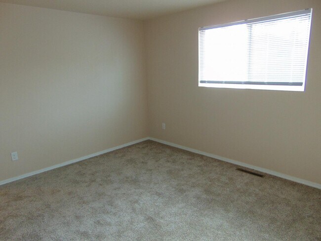 Building Photo - 1810 Bonita Dr