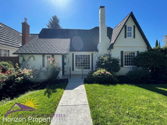 Building Photo - 5 br, 3.5 bath House - 1600 3rd Ave