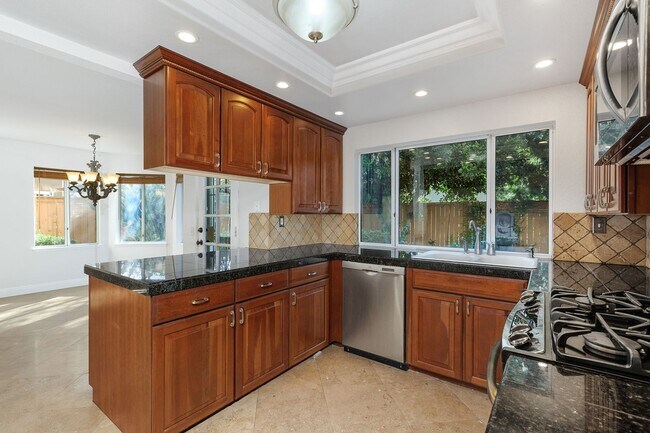 Building Photo - 30207 Silver Ridge Ct