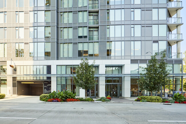 Building Photo - 2510 6th Ave