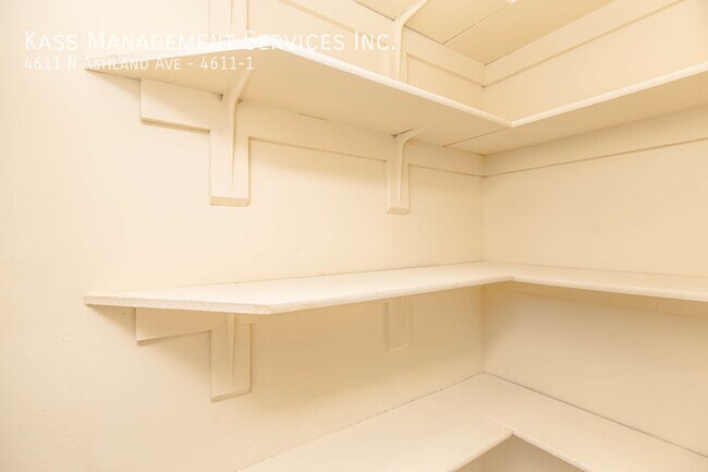 Foto del edificio - 4611 N Ashland Ave