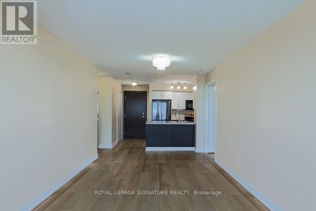 Building Photo - 25 Viking Ln